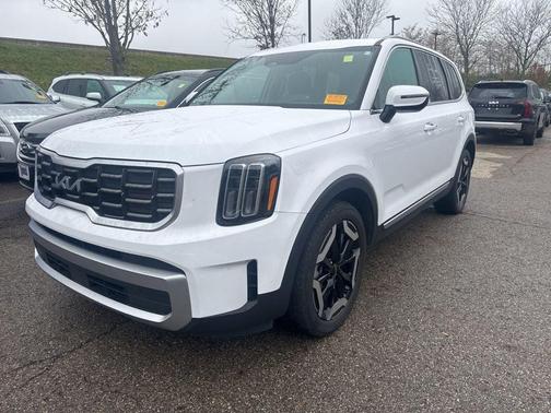 2023 Kia Telluride S