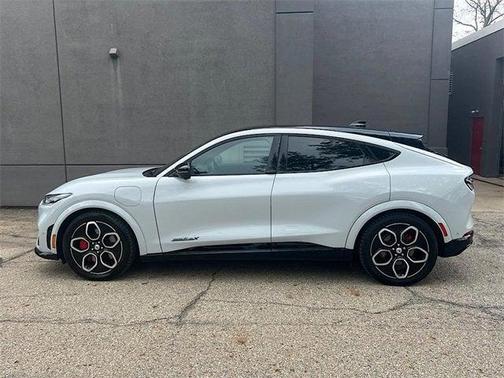 2022 Ford Mustang Mach-E GT