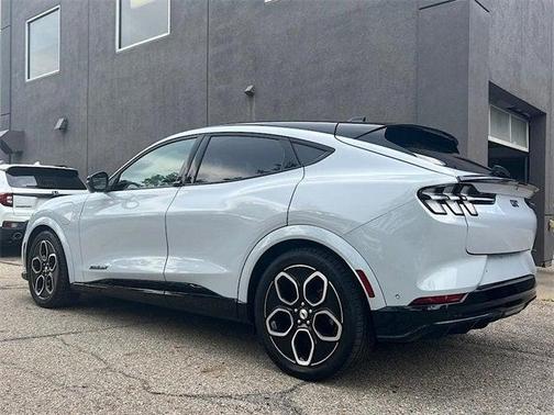 2022 Ford Mustang Mach-E GT