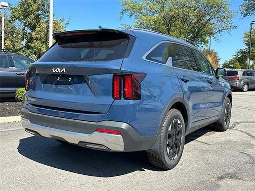 2025 Kia Sorento S