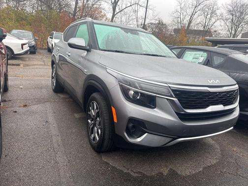 2023 Kia Seltos EX