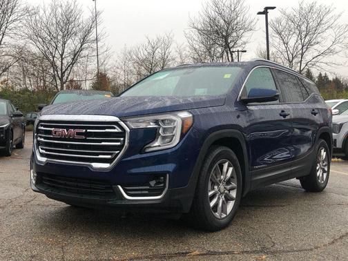 2022 GMC Terrain SLT