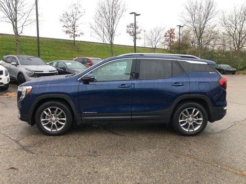2022 GMC Terrain SLT