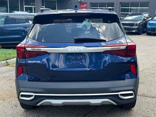 2022 Kia Seltos EX