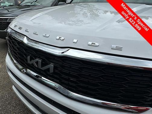 2022 Kia Telluride LX