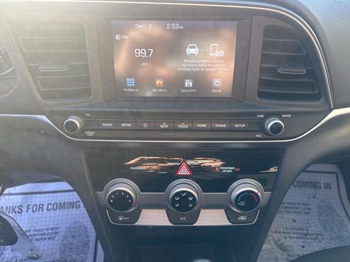 2019 Hyundai ELANTRA SEL