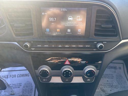 2019 Hyundai ELANTRA SEL