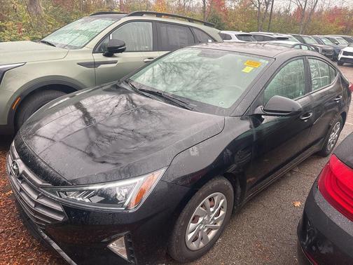 2019 Hyundai ELANTRA SE