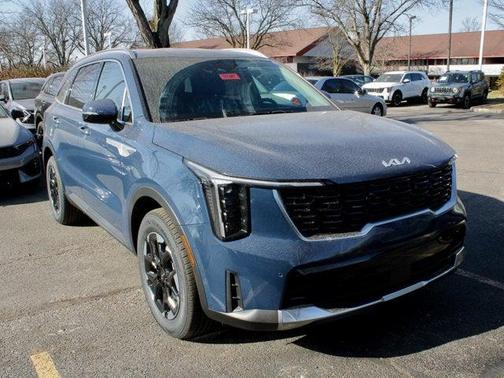 2025 Kia Sorento S