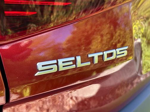 2023 Kia Seltos S