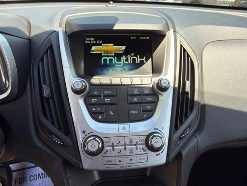 Silver Ice Metallic 2016 Chevrolet Equinox LT