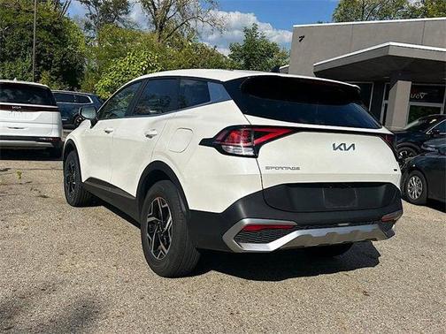 2023 Kia Sportage LX