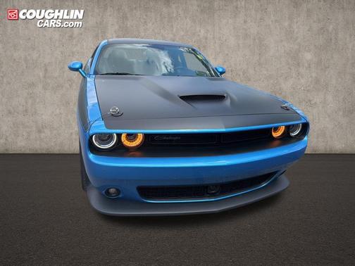B5 Blue Pearlcoat 2023 Dodge Challenger R/T