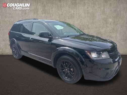 Pitch Black Clearcoat 2019 Dodge Journey SE