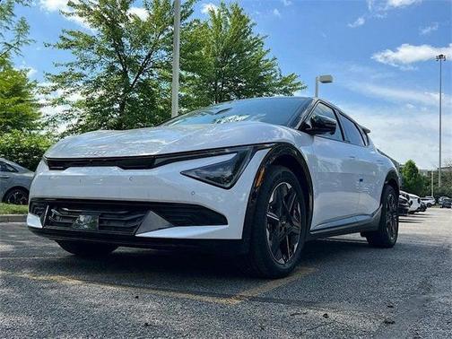 2025 Kia EV6 Wind