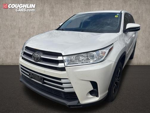 2017 Toyota Highlander LE I4