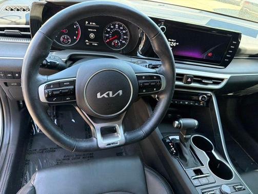Glacial White Pearl 2023 Kia K5 GT-Line