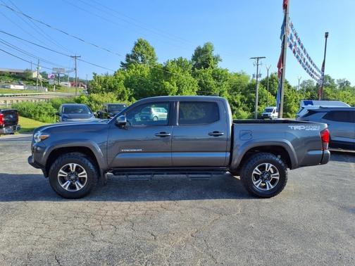2019 Toyota Tacoma TRD Sport