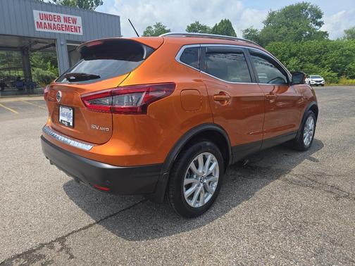 2022 Nissan Rogue Sport SV