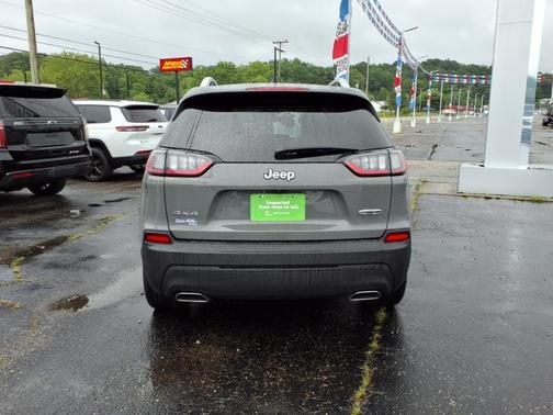 2021 Jeep Cherokee Latitude Lux