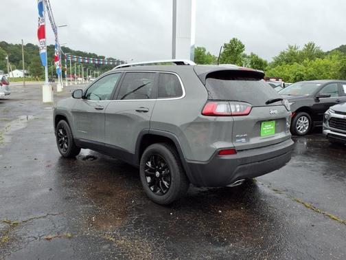 2021 Jeep Cherokee Latitude Lux