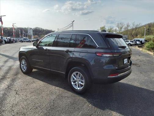 2025 Jeep Grand Cherokee Laredo X