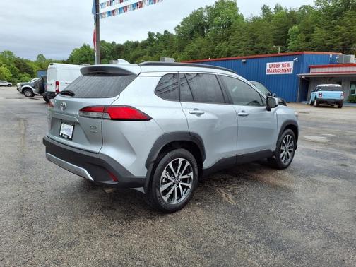 2024 Toyota Corolla Cross XLE