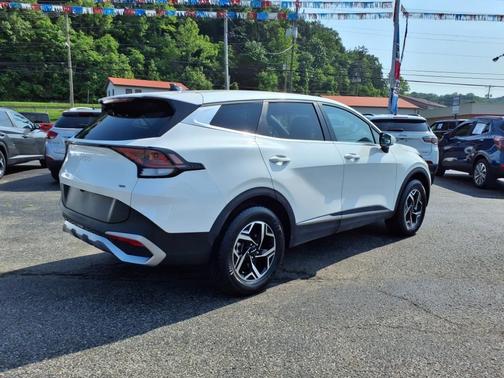 2023 Kia Sportage LX