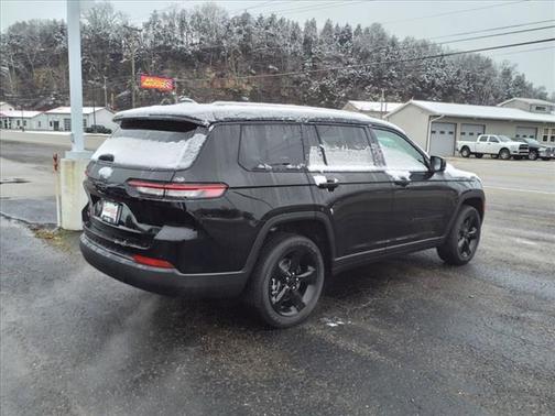 2025 Jeep Grand Cherokee L Laredo