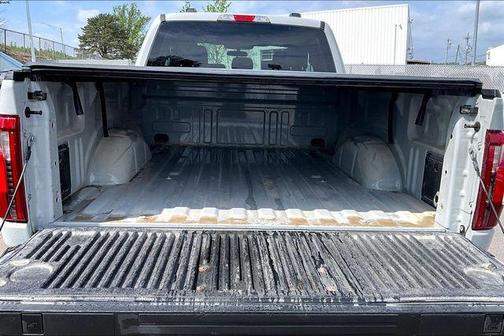 Avalanche 2024 Ford F-150 STX