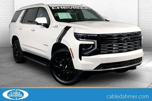 Iridescent Pearl Tricoat 2025 Chevrolet Tahoe High Country