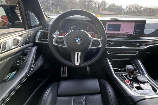 Mineral White Metallic 2024 BMW X5 M Competition