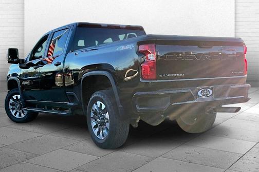2022 Chevrolet Silverado 2500 Custom