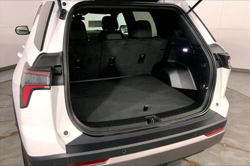 Summit White 2026 Chevrolet Equinox LT