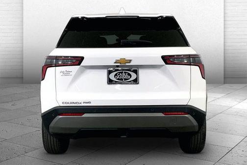 Summit White 2026 Chevrolet Equinox LT