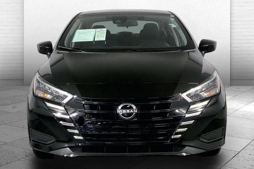 Black 2025 Nissan Versa 1.6 SV