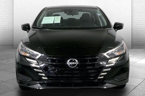 Black 2025 Nissan Versa 1.6 SV