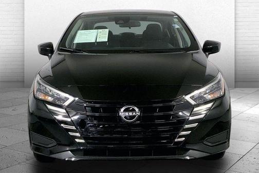 Black 2025 Nissan Versa 1.6 SV