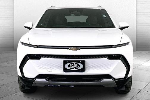 Summit White 2025 Chevrolet Equinox EV LT