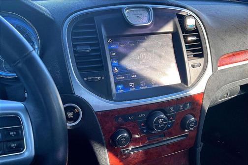 2014 Chrysler 300 Base