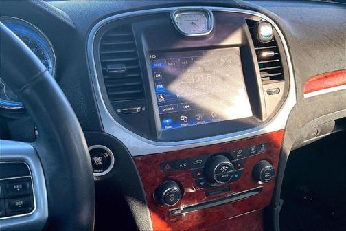 2014 Chrysler 300 Base