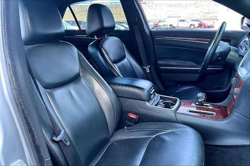 2014 Chrysler 300 Base