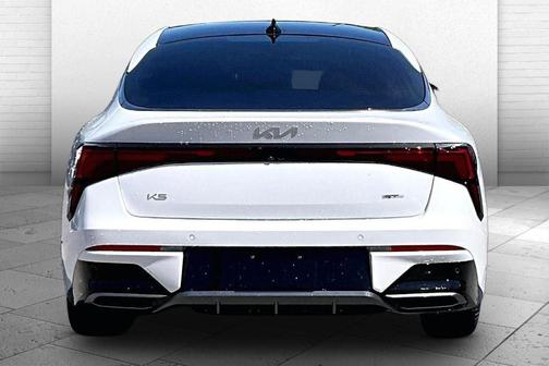 Snow White Pearl 2026 Kia K5 GT-Line