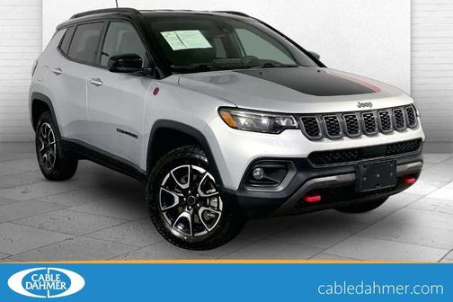 Silver Zynith 2025 Jeep Compass Trailhawk