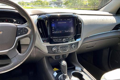 Black Cherry Metallic 2020 Chevrolet Traverse LT Leather