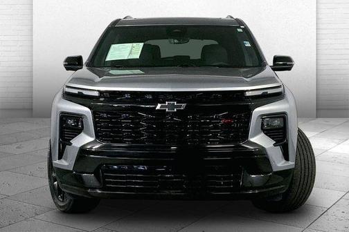 Sterling Gray Metallic 2024 Chevrolet Traverse RS