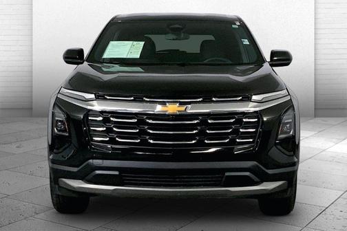 Mosaic Black Metallic 2026 Chevrolet Equinox LT