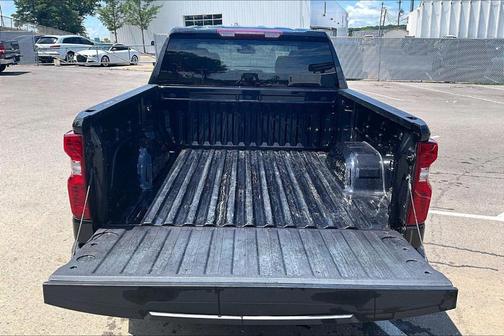 Dark Ash Metallic 2023 Chevrolet Silverado 1500 LT