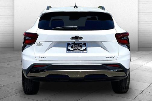 Summit White 2026 Chevrolet Trax ACTIV