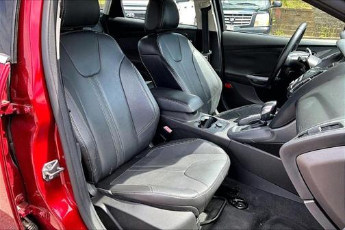 Ruby Red Metallic Tinted Clearcoat 2013 Ford Focus Titanium